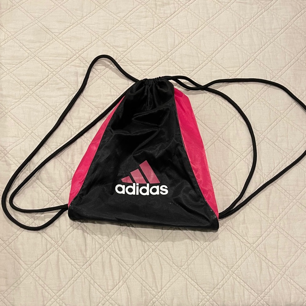 Adidas drawstring bag - Picture 2 of 3